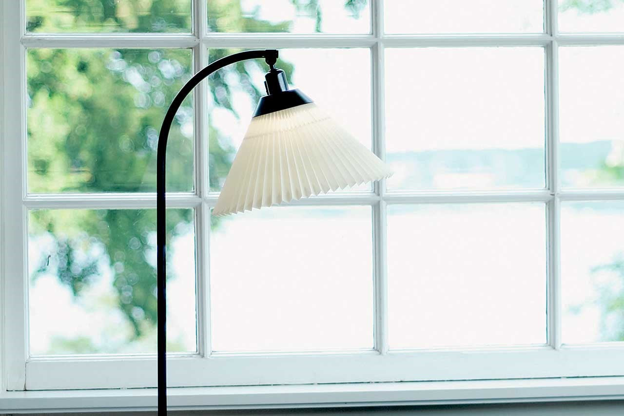 LeKlint12_lampshade_black_lifestyle3