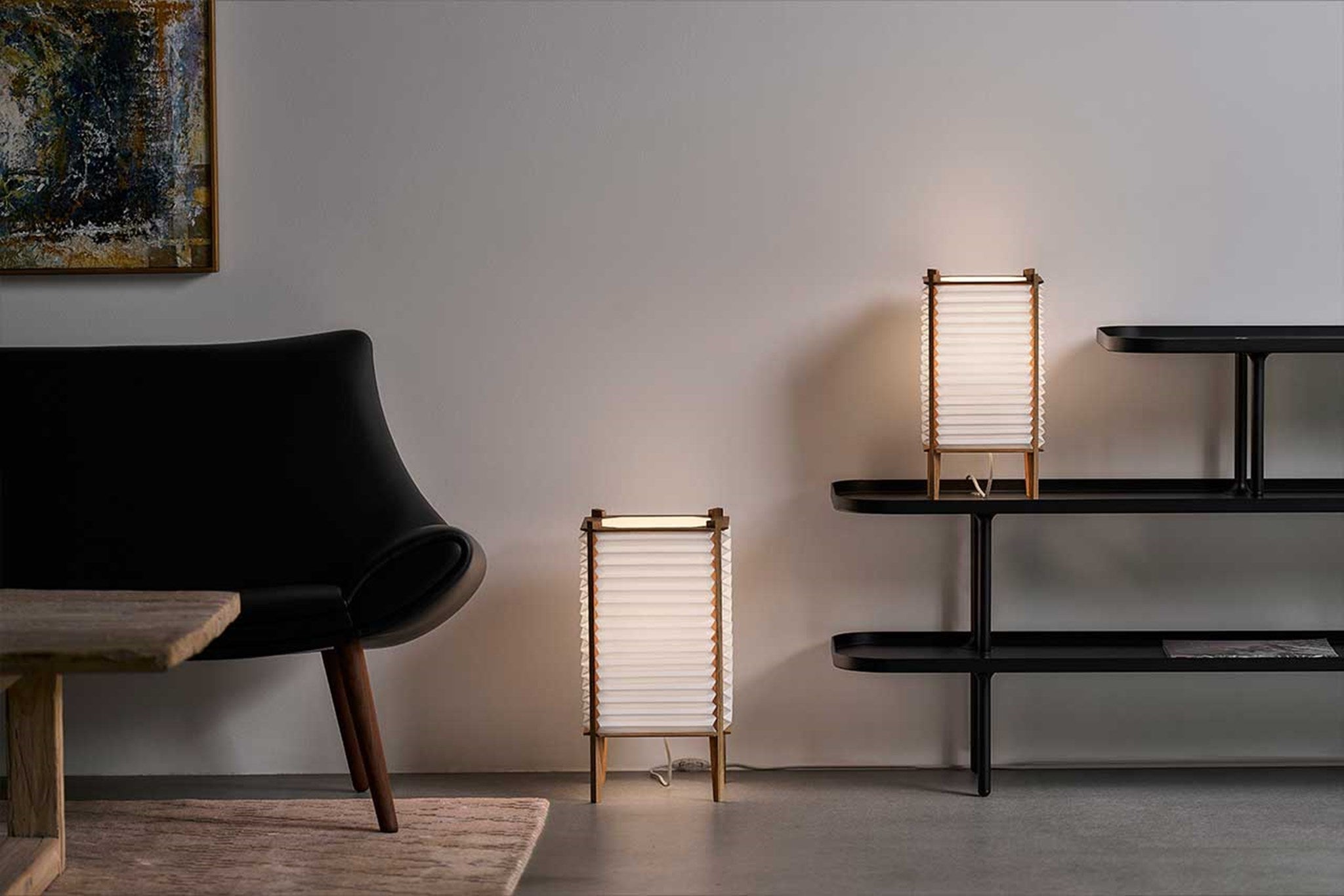 LeKlint303_BeeHive_table_lamp_lightoak_lifestyle1