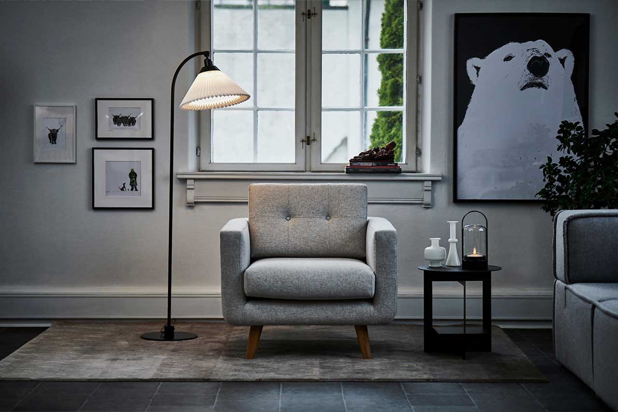 LeKlint368_floor_lamp_lifestyle1